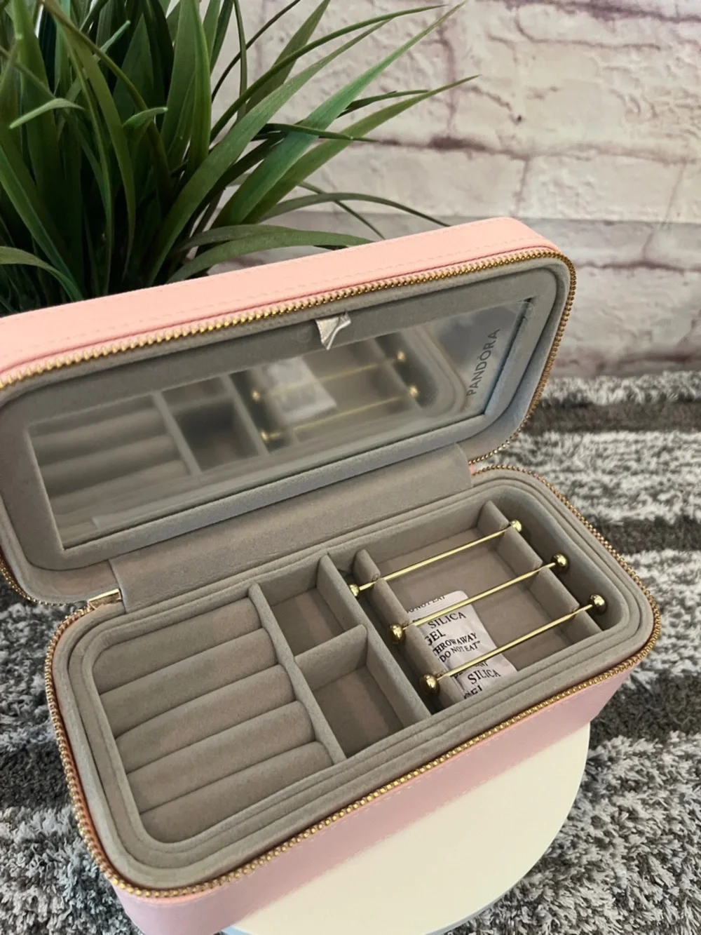 Pandora Pink and Gray Jewelry Organizer Case with Gold Accents - Picture 1 of 10